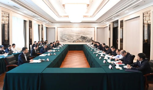 遼寧省與中國遠(yuǎn)洋海運(yùn)集團(tuán)舉行工作會商會議